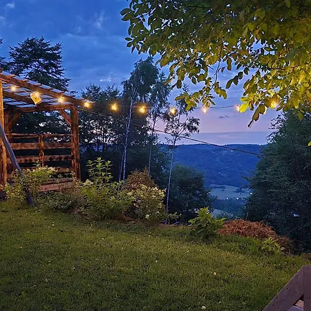 بيت للعطل Na Wierzchowinie ليمانوفا